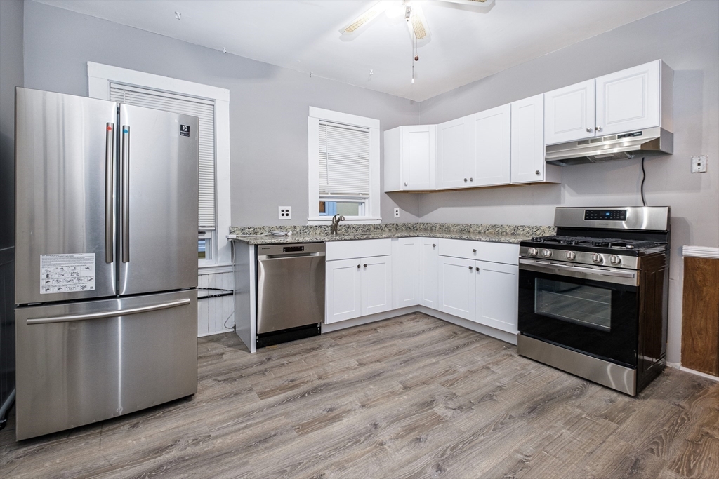 7 Mulford Street, Unit 3 Brookline, MA 02445 - Photo 2 of 27