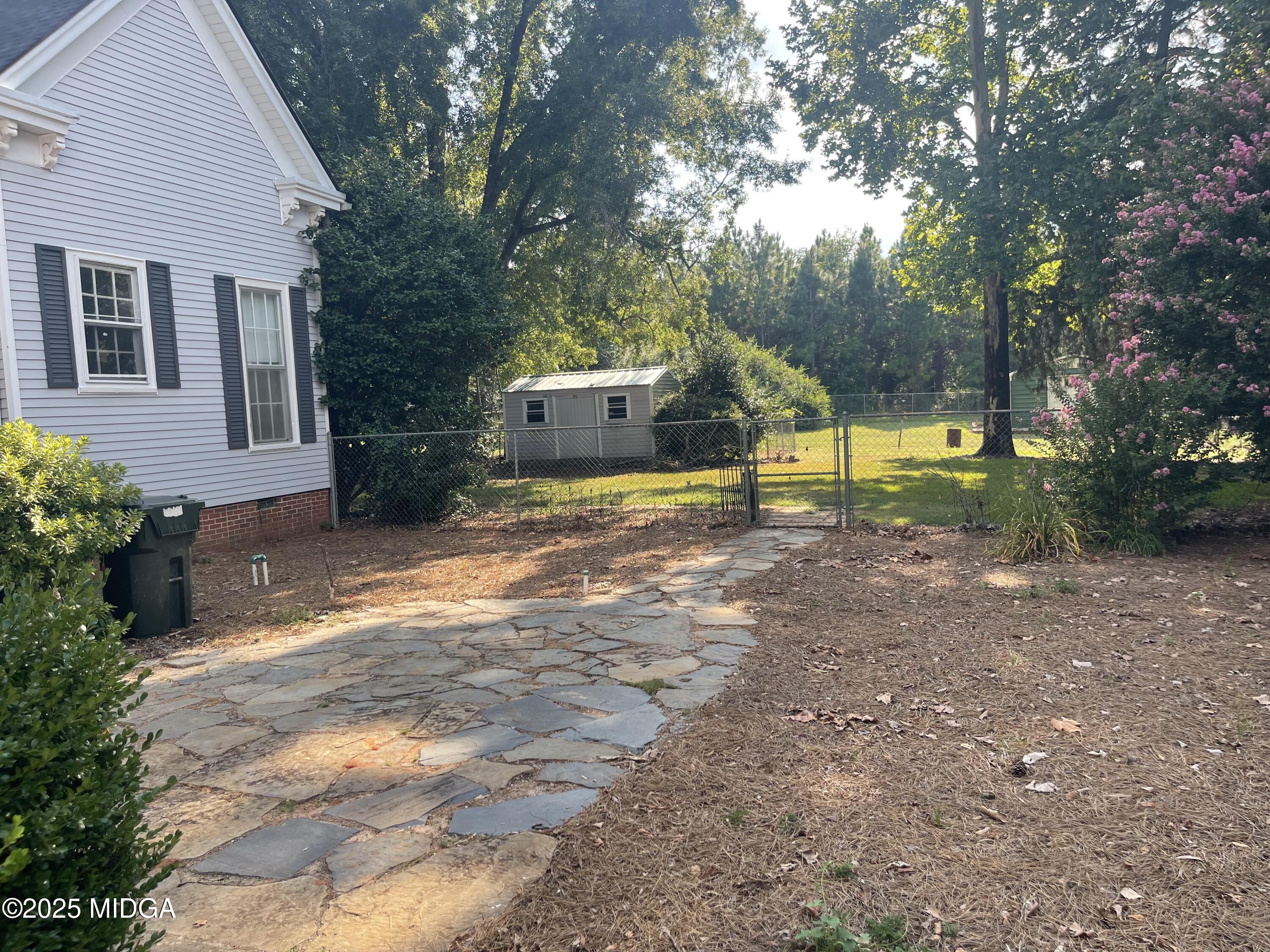 307 Woolfolk Road Fort Valley, GA 31030 - Photo 12 of 62 IMG_3511