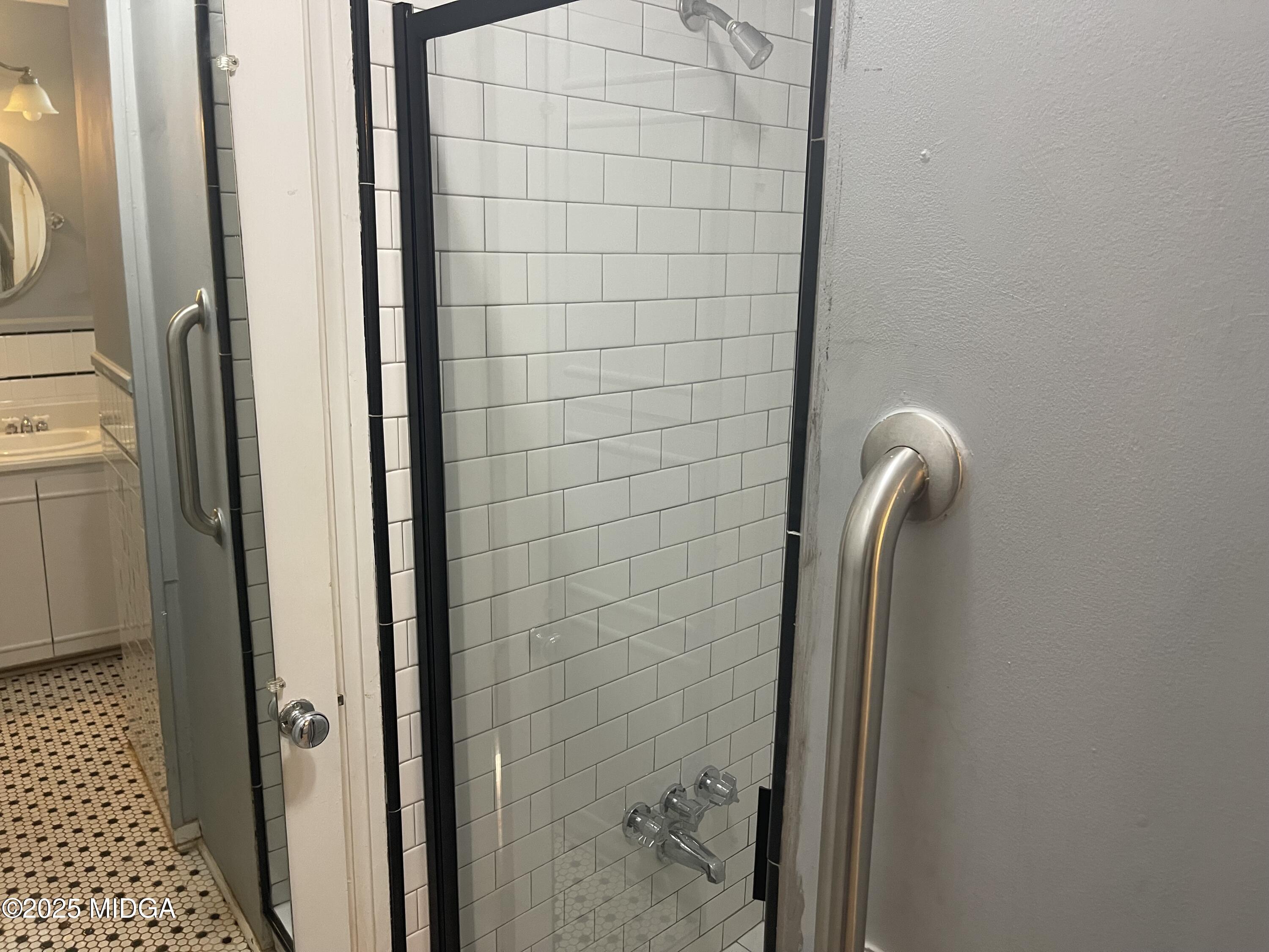 307 Woolfolk Road Fort Valley, GA 31030 - Photo 33 of 62 a bathroom with a shower