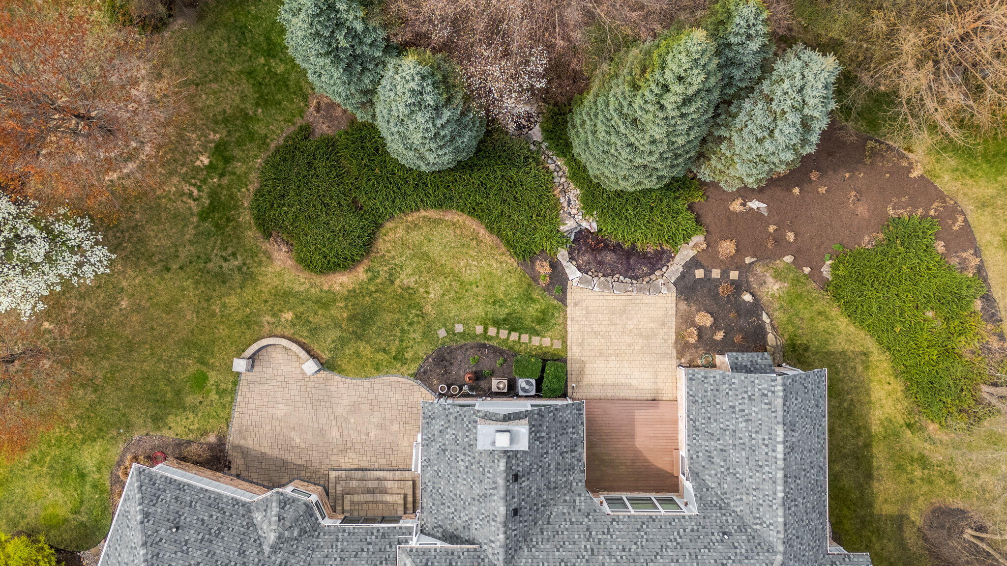 2252 Marrell Hill Road Valparaiso, IN 46385 - Photo 44 of 49 an aerial view of a house with a swimming pool