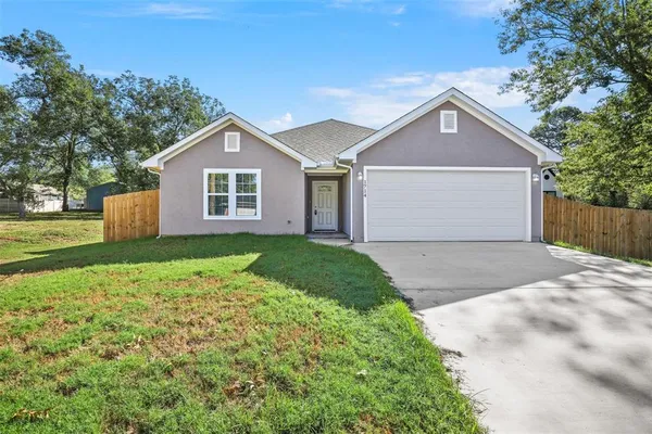 $1,875 | 1714 Woodlawn Boulevard, Denison, TX 75020