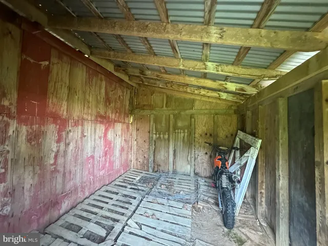 $995,000 | 1573 Garrisonville Road, Stafford, VA 22556