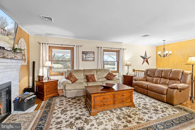 $995,000 | 1573 Garrisonville Road, Stafford, VA 22556