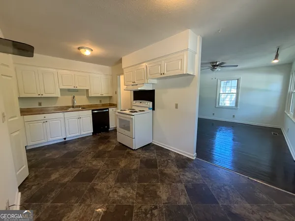 $136,900 | 179 Youngs Mill Road, LaGrange, GA 30241