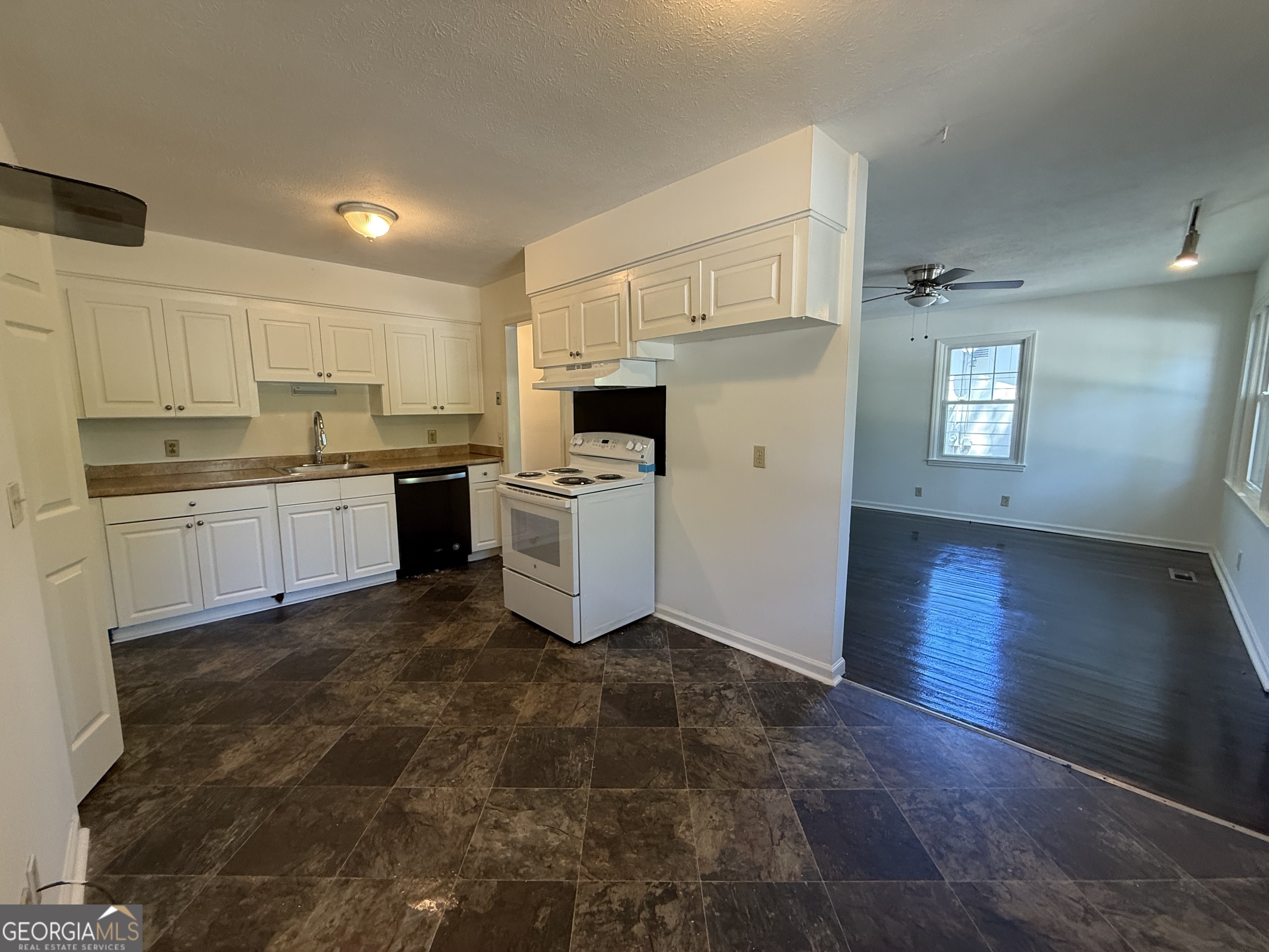 179 Youngs Mill Road LaGrange, GA 30241 - Photo 10 of 30