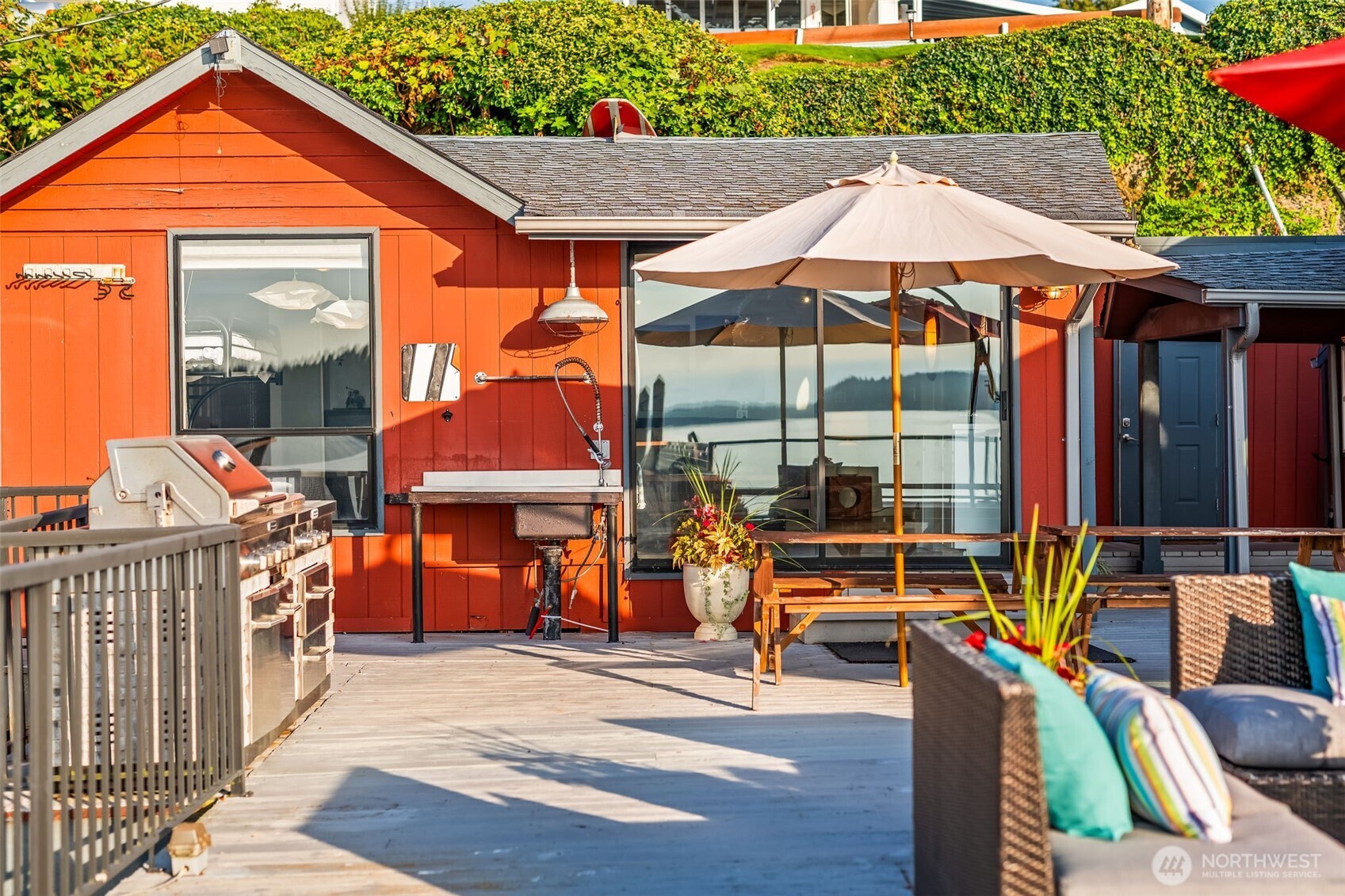 1542-1538 South Wilton Road Tacoma, WA 98466 - Photo 20 of 40 a view of outdoor space yard deck and dinning area
