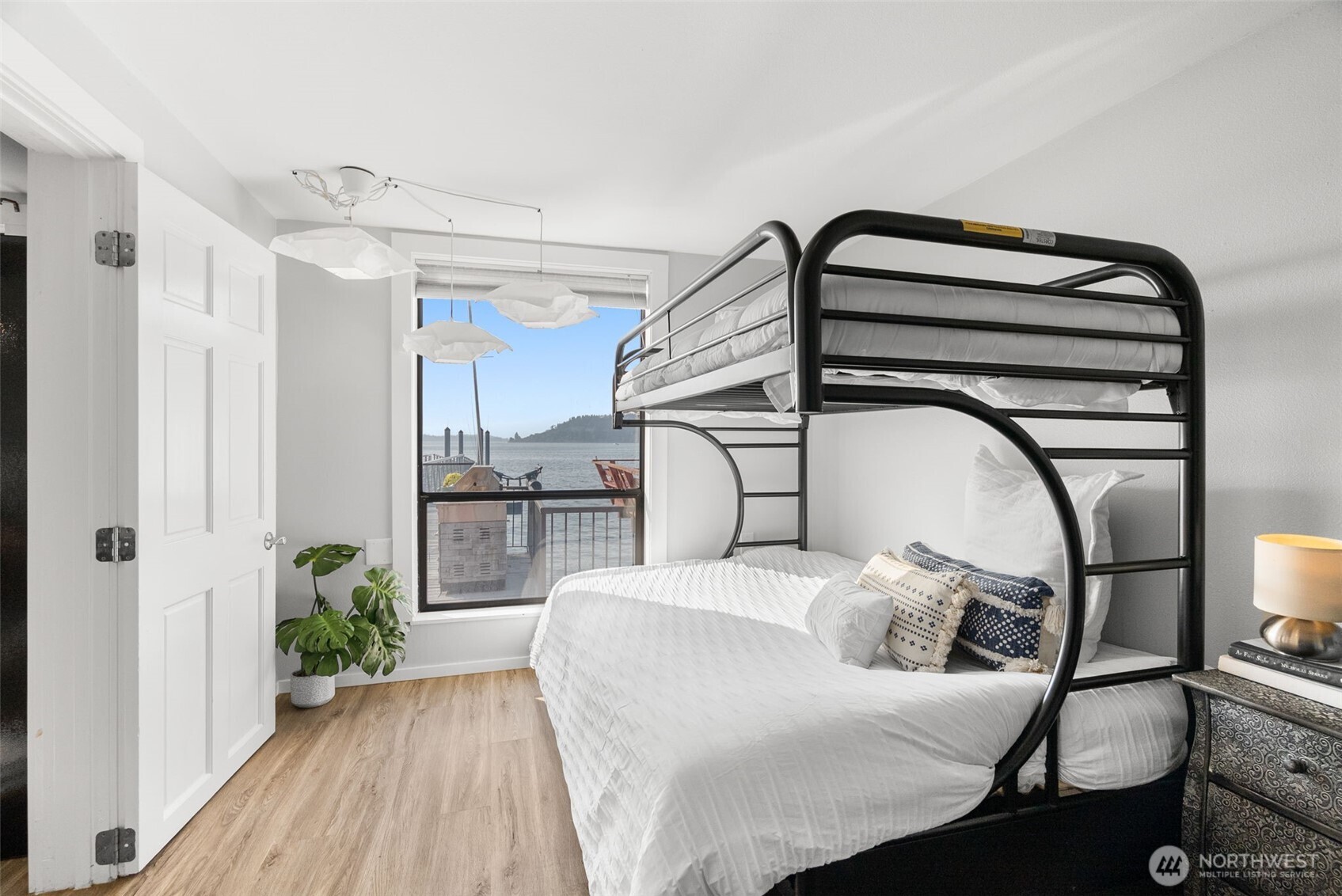 1542-1538 South Wilton Road Tacoma, WA 98466 - Photo 24 of 40 a bedroom with a bed and a mirror