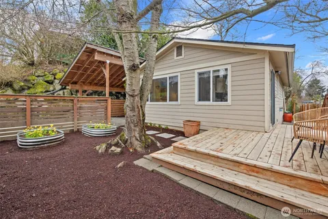 $645,000 | 3912 South Findlay Street, Seattle, WA 98118