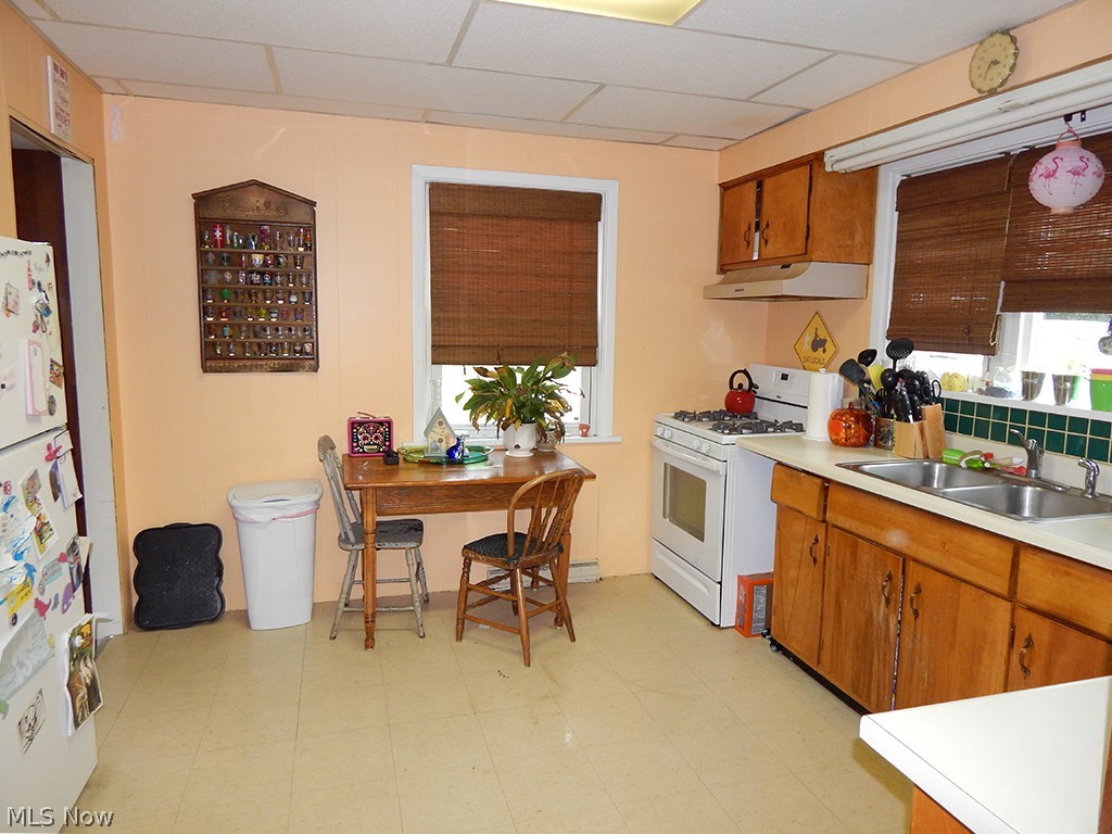 7962 Wadsworth Road Wadsworth, OH 44281 - Photo 5 of 20