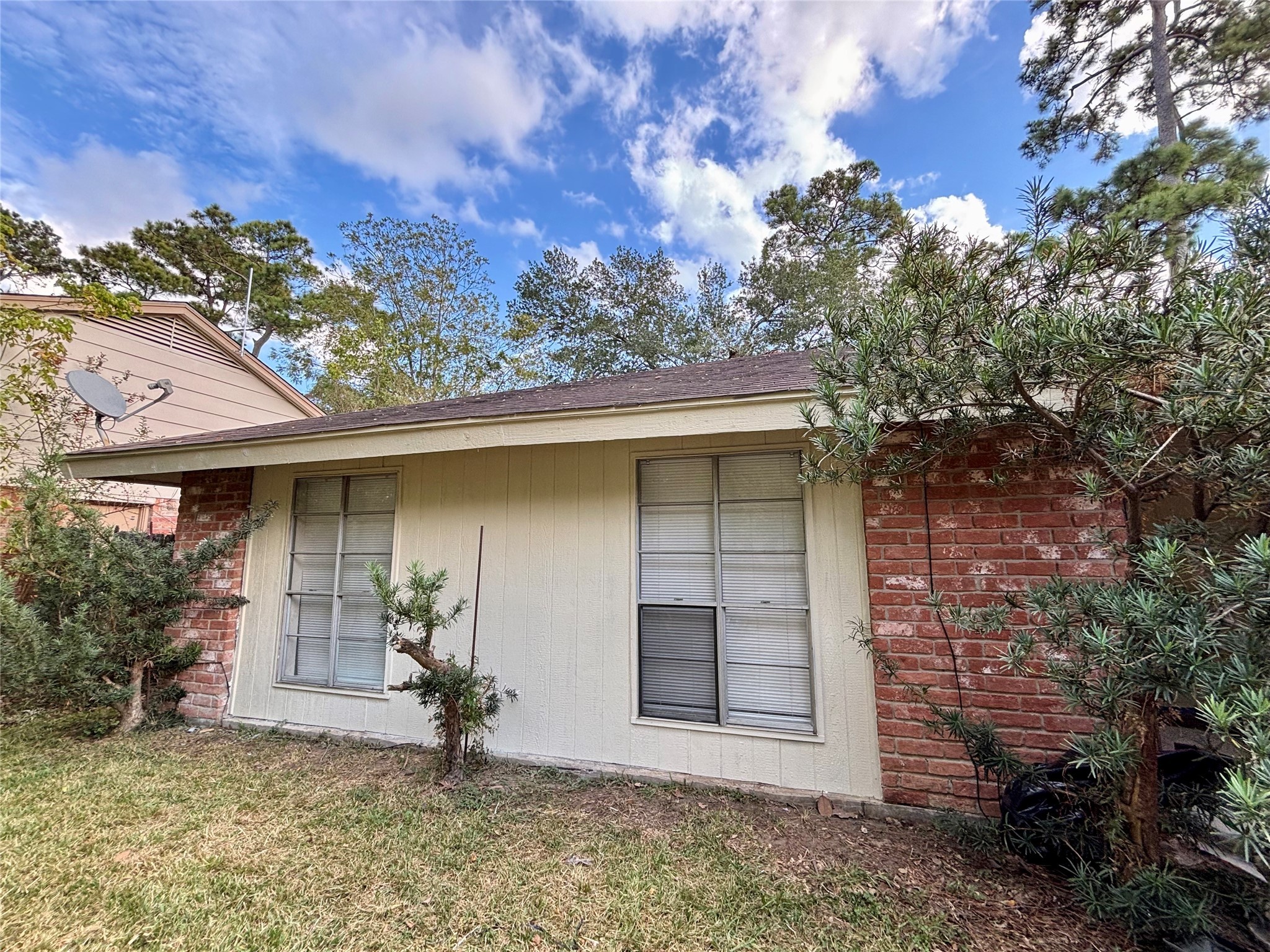 4426 Hirschfield Road Spring, TX 77373 - Photo 19 of 20 front view of a house with a tree