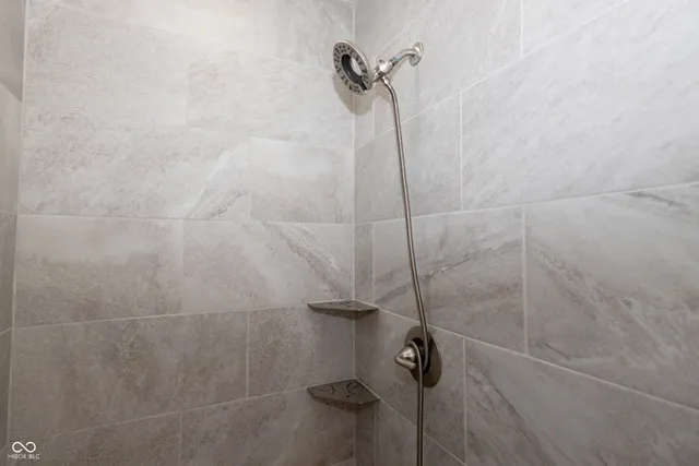 $235,000 | 5642 Foxglove Lane, Indianapolis, IN 46254