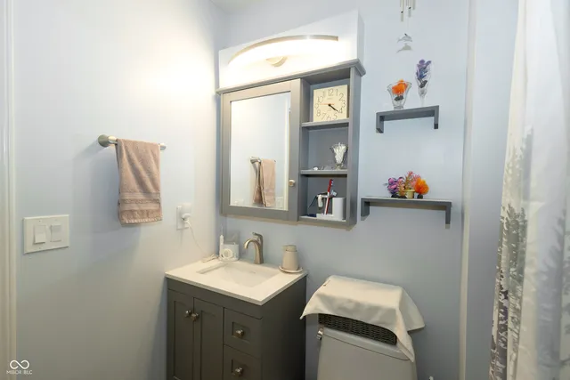 $235,000 | 5642 Foxglove Lane, Indianapolis, IN 46254