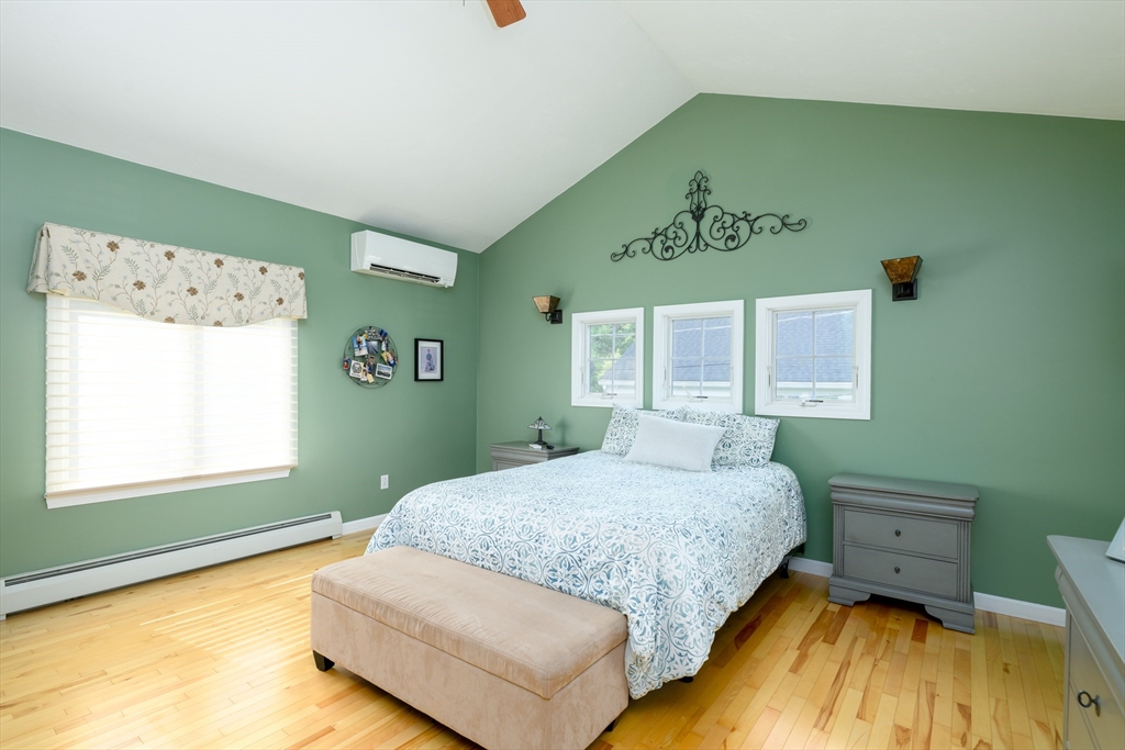 42 Lovell Road Holden, MA 01520 - Photo 16 of 26