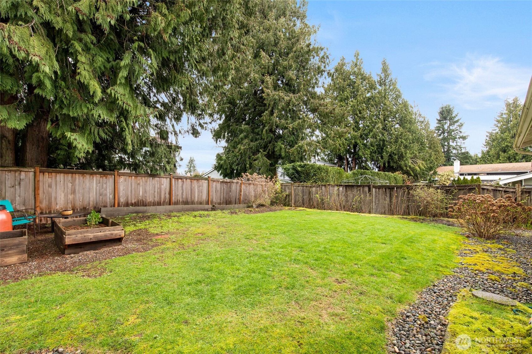8924 Northeast 191st Place Bothell, WA 98011 - Photo 33 of 37