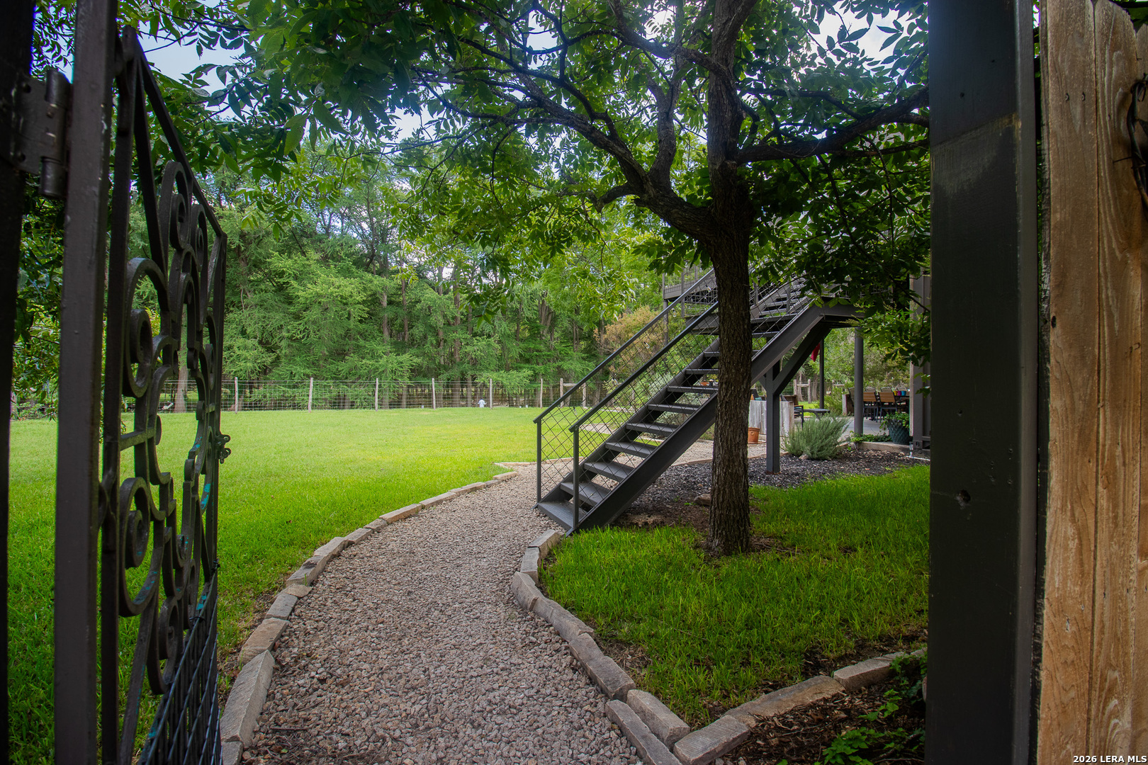 6550 Highway 83 Rio Frio, TX 78879 - Photo 14 of 35