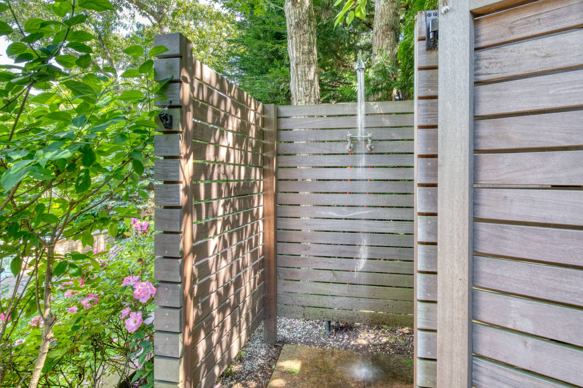 30 Springwood Way East Hampton, NY 11937 - Photo 29 of 32 a view of balcony