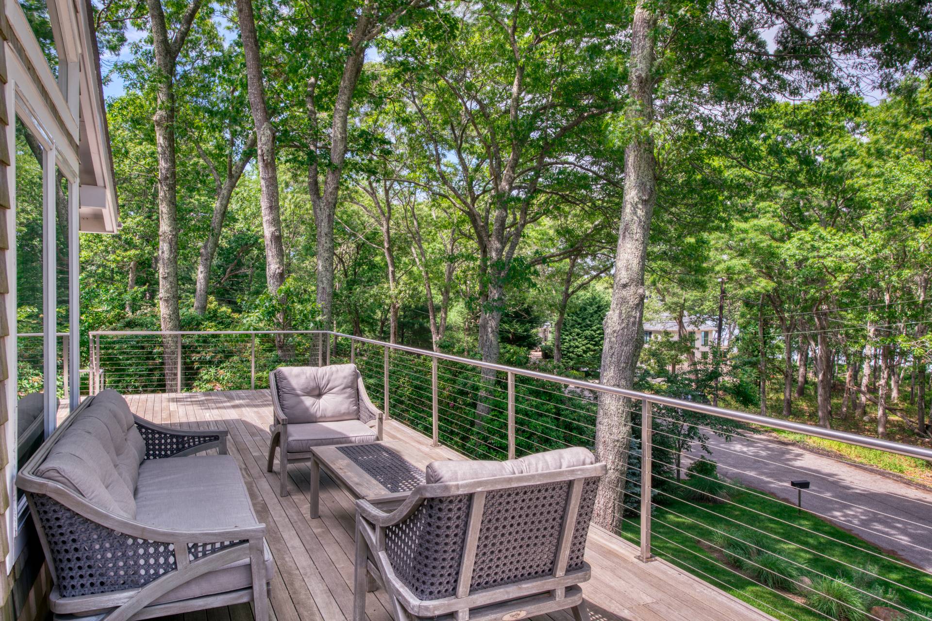 30 Springwood Way East Hampton, NY 11937 - Photo 30 of 32 a view of a chairs and table in the roof deck