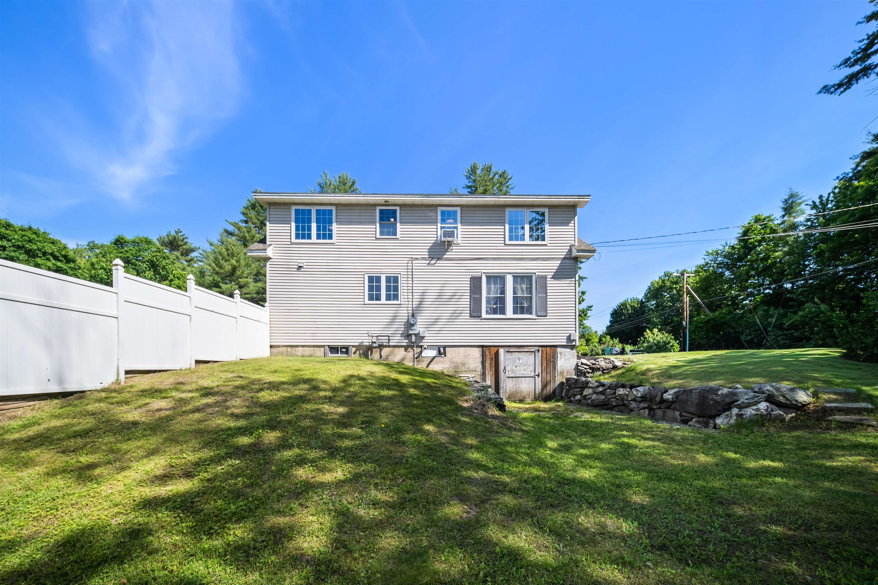 372 Mountain Road Concord, NH 03301 - Photo 43 of 47