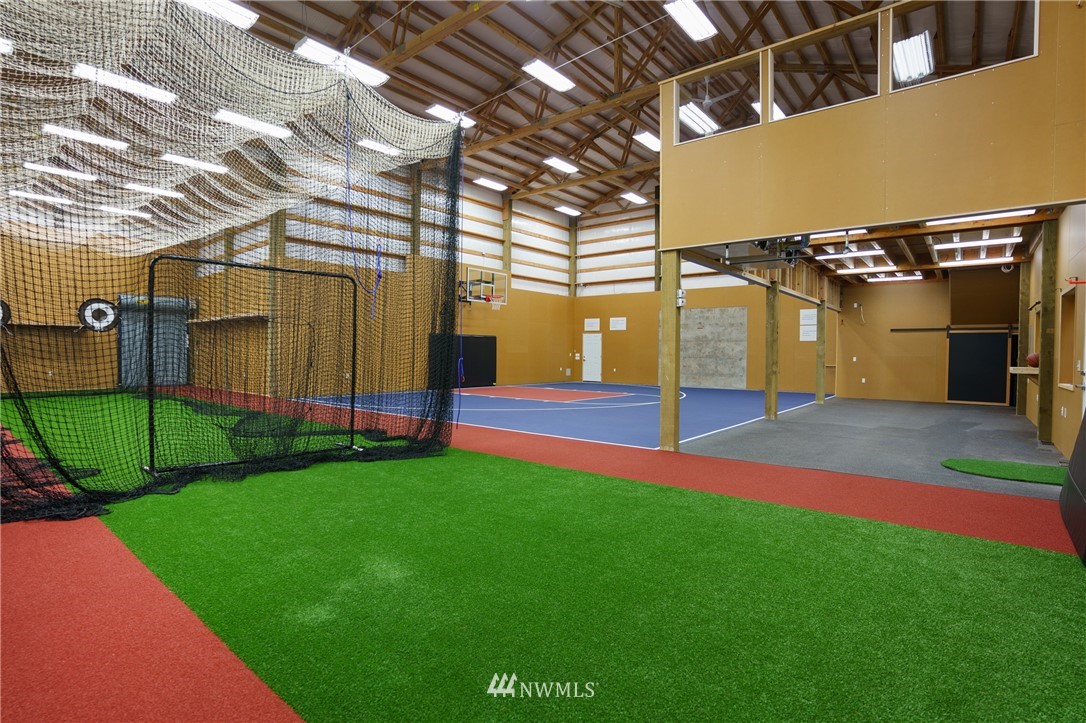 26630 Southeast Issaquah-Fall City Road Issaquah, WA 98029 - Photo 34 of 40 a view of a back yard