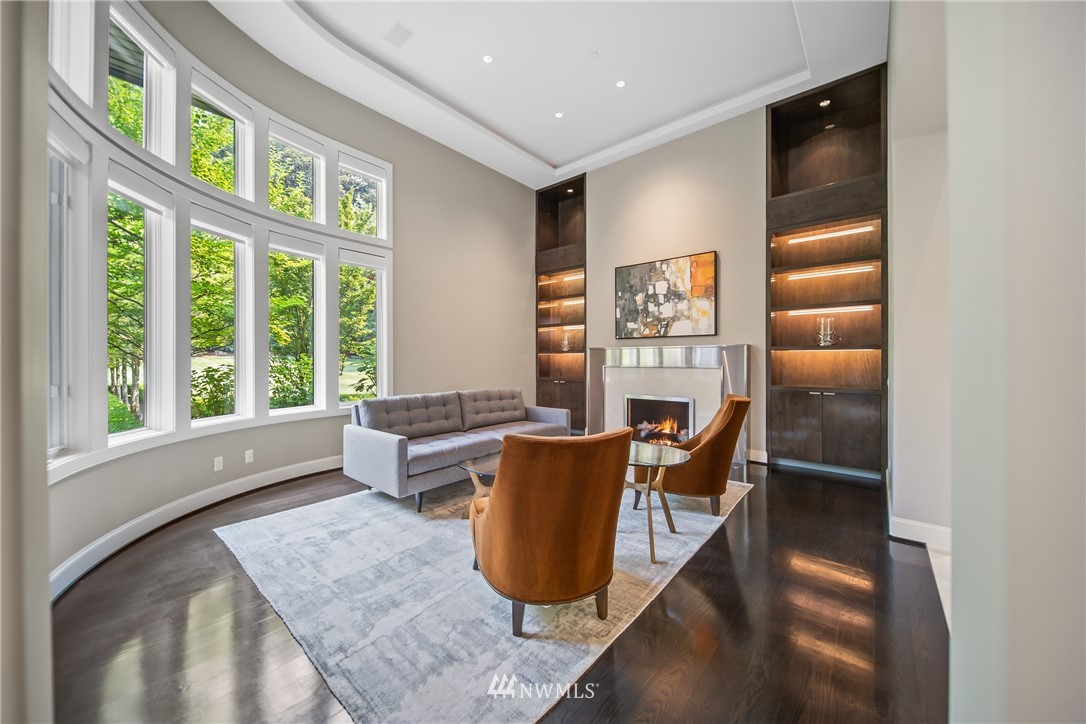 26630 Southeast Issaquah-Fall City Road Issaquah, WA 98029 - Photo 7 of 40 a living room with furniture and a window