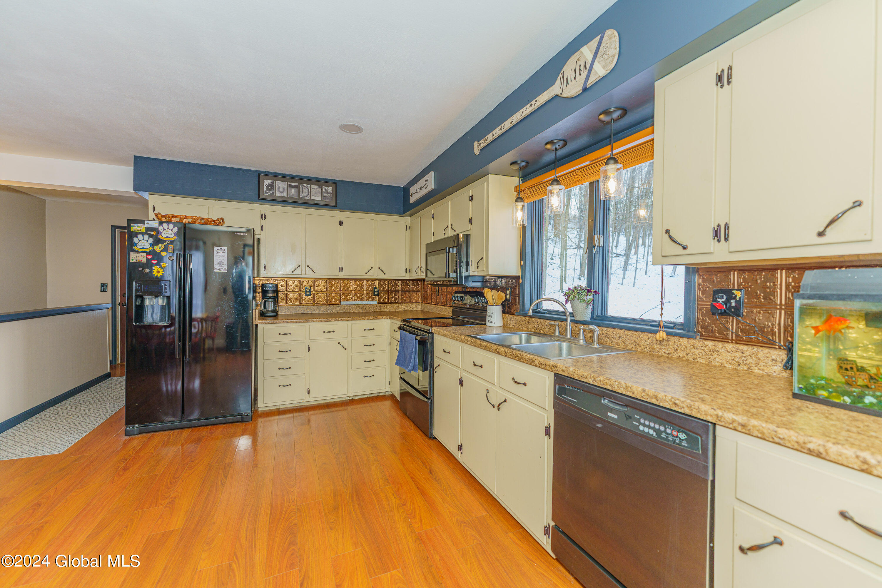 2298 Coach Road Argyle, NY 12809 - Photo 25 of 45 2 Greatroom 10