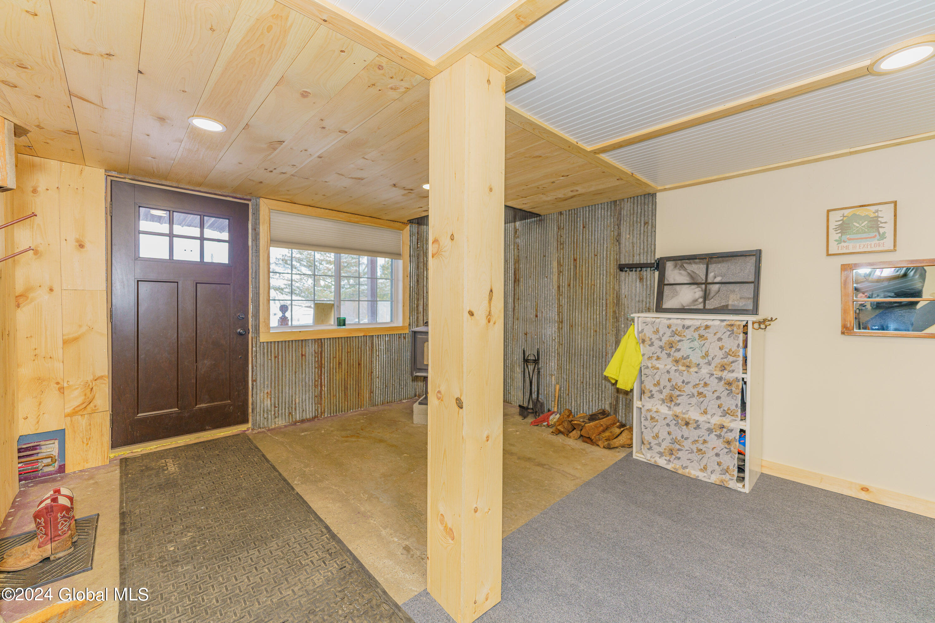 2298 Coach Road Argyle, NY 12809 - Photo 6 of 45 1 Entryway 1