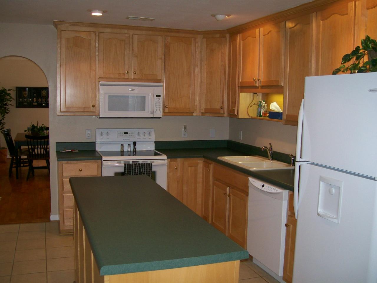 1002 Persinger Road Southwest Roanoke, VA 24015 - Photo 5 of 11 Listing Photo