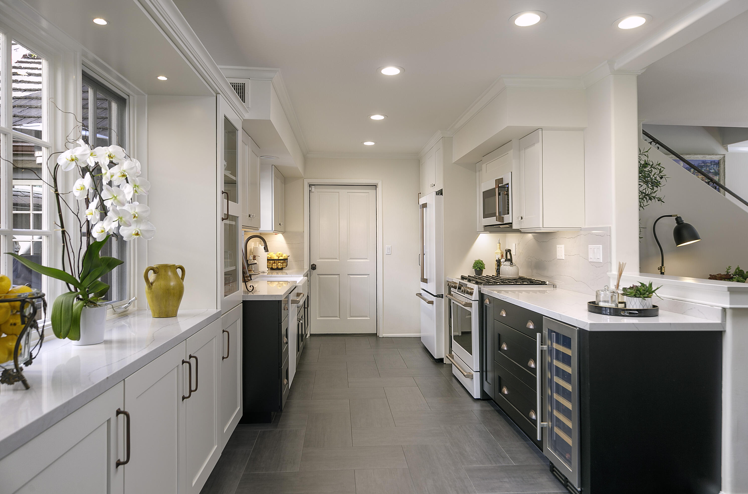 1284 Spring Road Montecito, CA 93108 - Photo 5 of 21 Kitchen