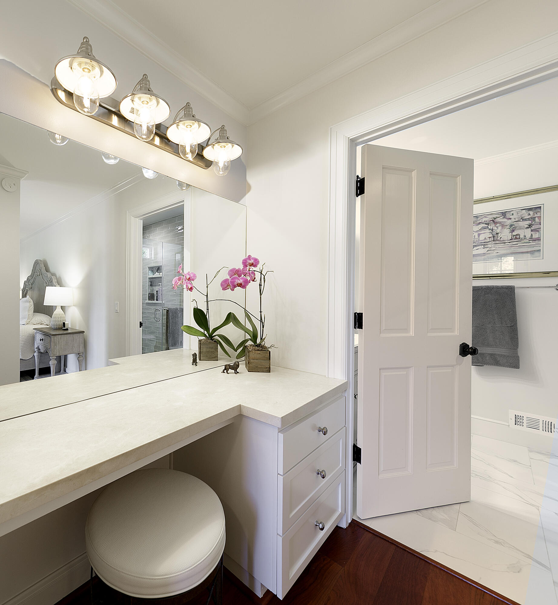 1284 Spring Road Montecito, CA 93108 - Photo 9 of 21 Primary Vanity