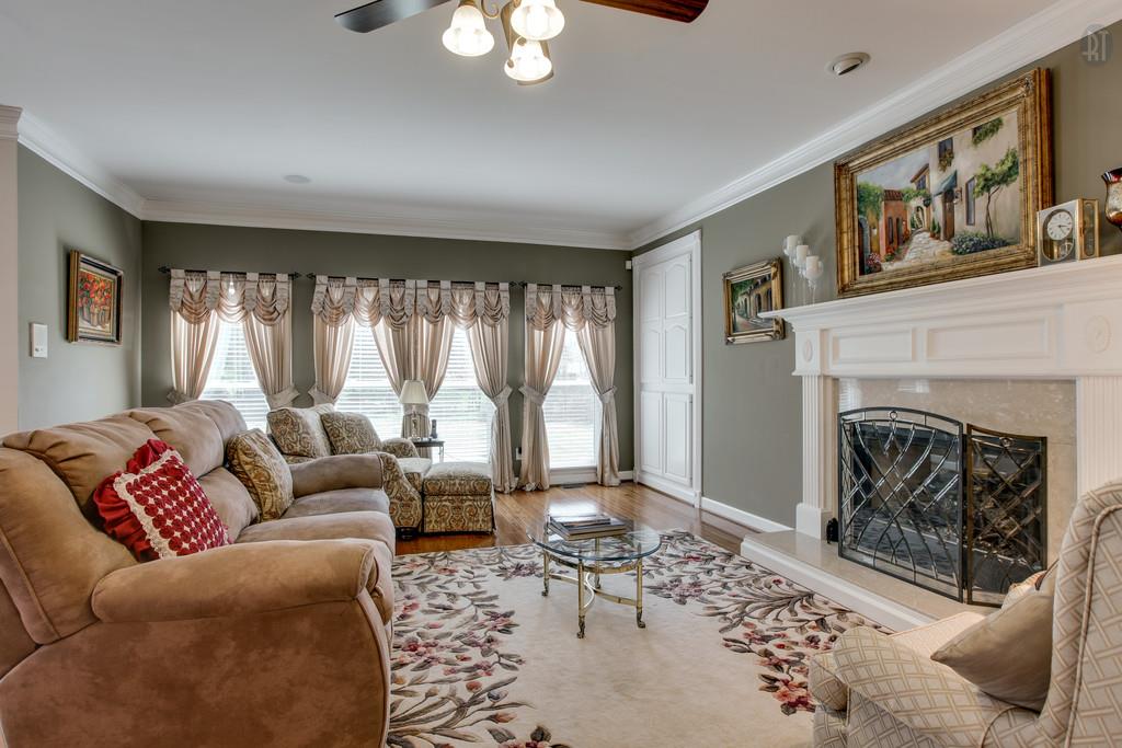 5804 Chaseview Road Nashville, TN 37221 - Photo 8 of 30 Gallery Image 8