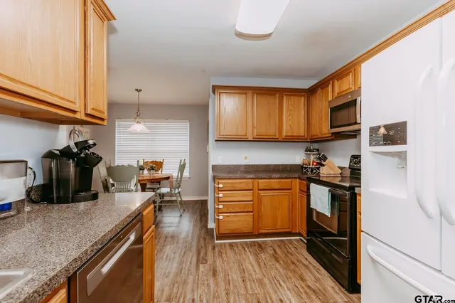 $259,900 | 11224 Preakness Drive, Flint, TX 75762