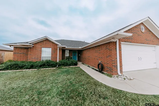 $259,900 | 11224 Preakness Drive, Flint, TX 75762