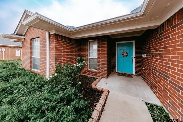 $259,900 | 11224 Preakness Drive, Flint, TX 75762
