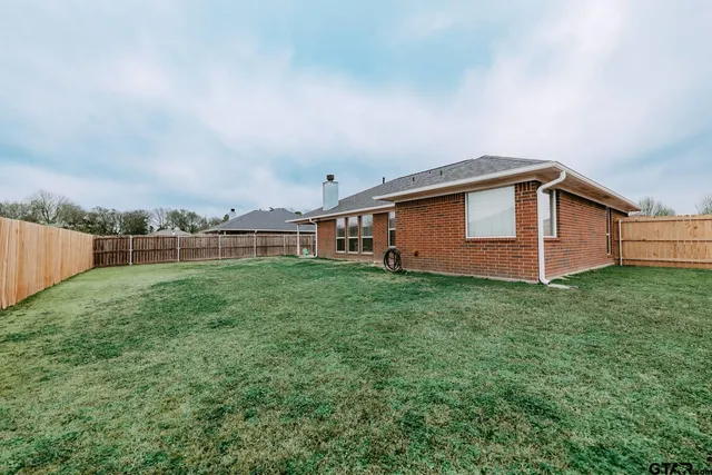 $259,900 | 11224 Preakness Drive, Flint, TX 75762