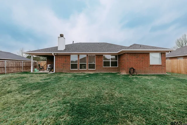 $259,900 | 11224 Preakness Drive, Flint, TX 75762