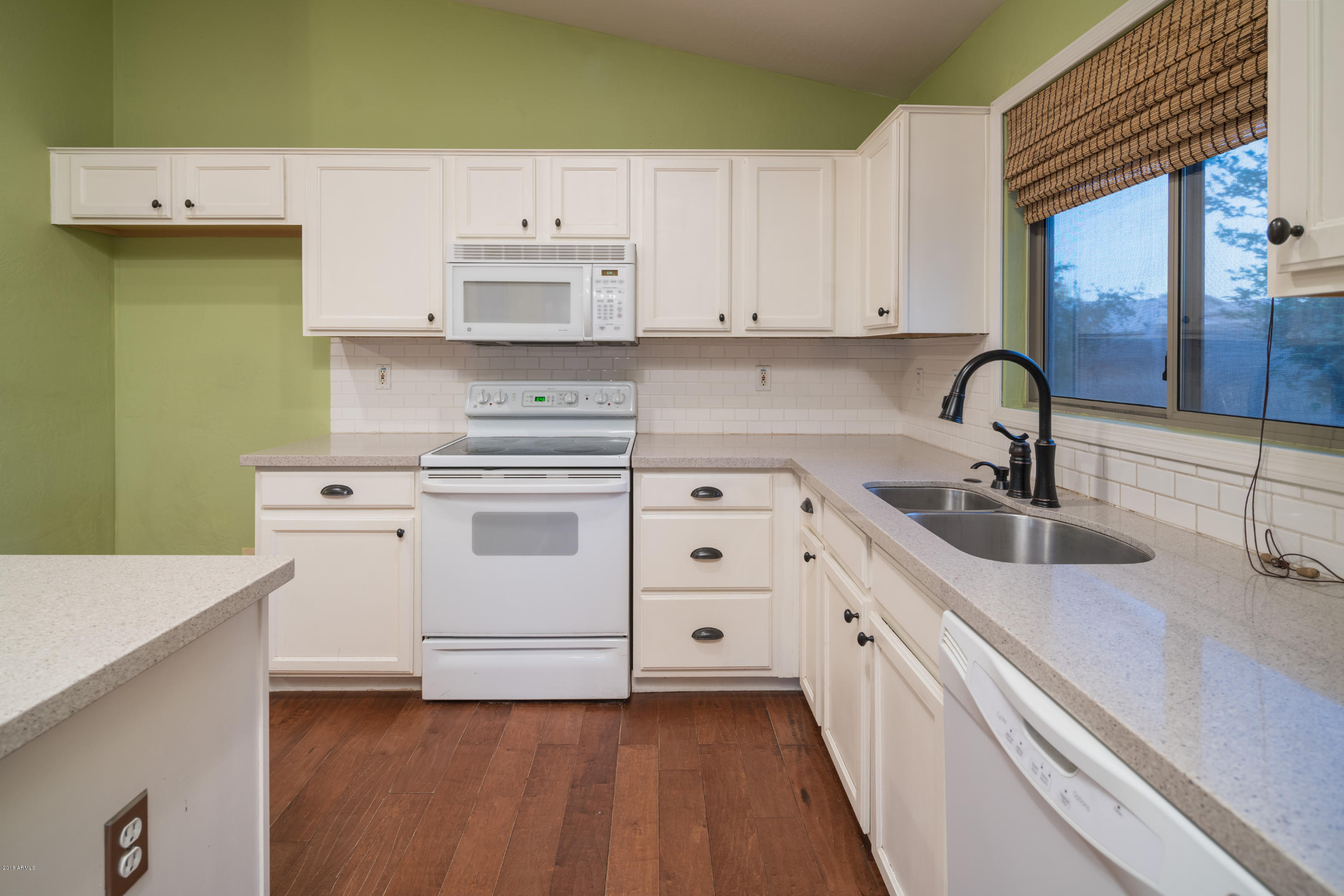 3327 East Chickadee Road Gilbert, AZ 85297 - Photo 12 of 42 Kitchen 4