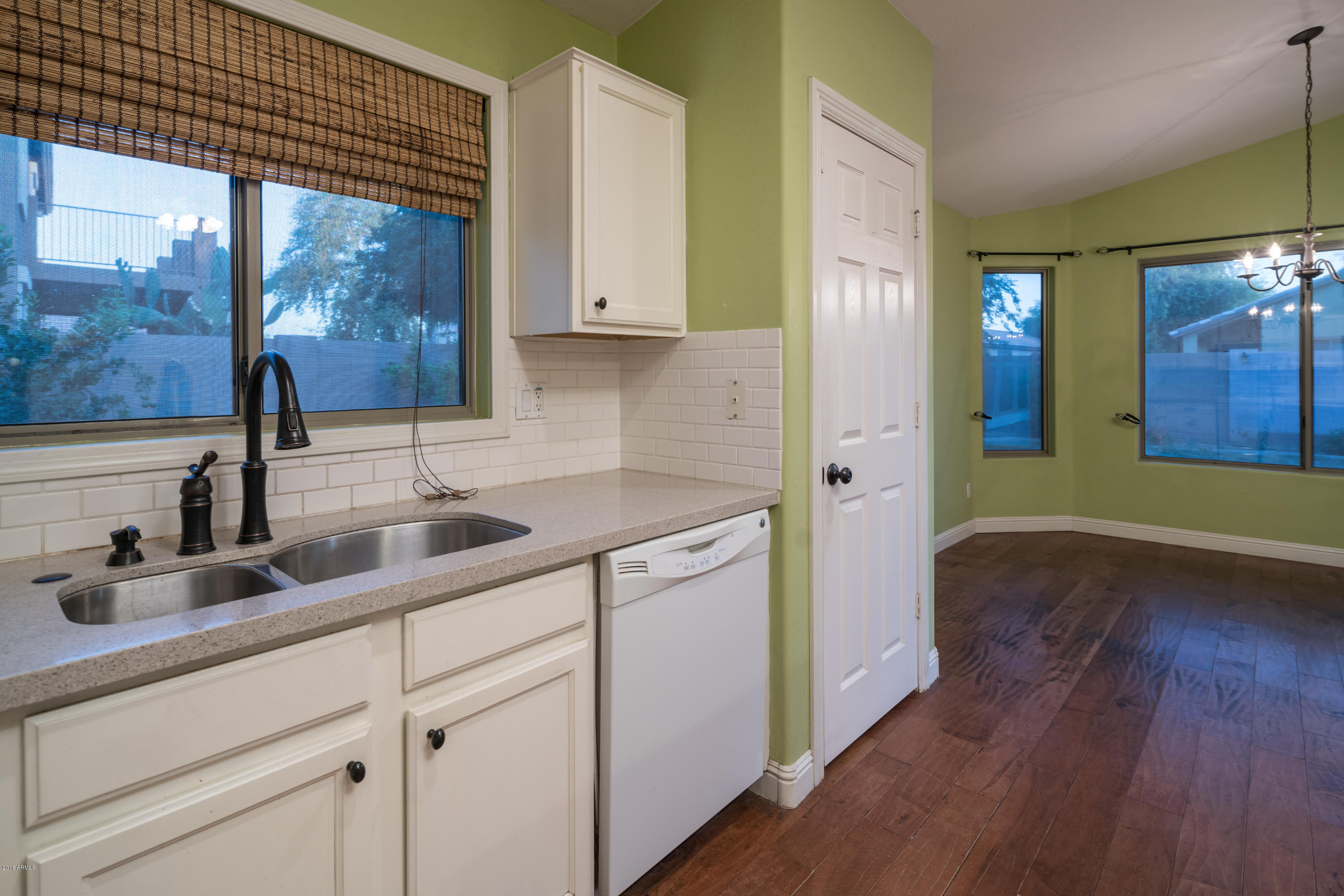3327 East Chickadee Road Gilbert, AZ 85297 - Photo 14 of 42 Kitchen 6
