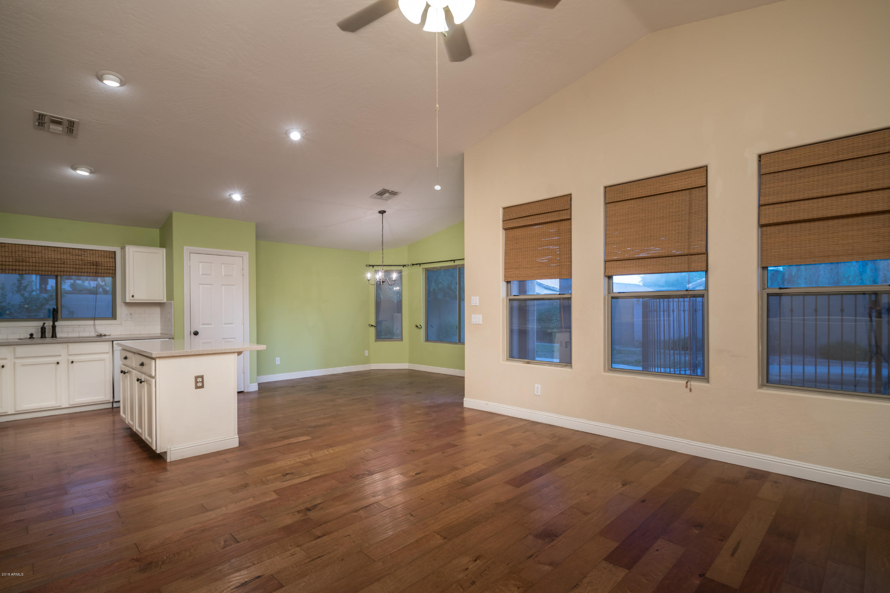 3327 East Chickadee Road Gilbert, AZ 85297 - Photo 9 of 42 Greatroom 4