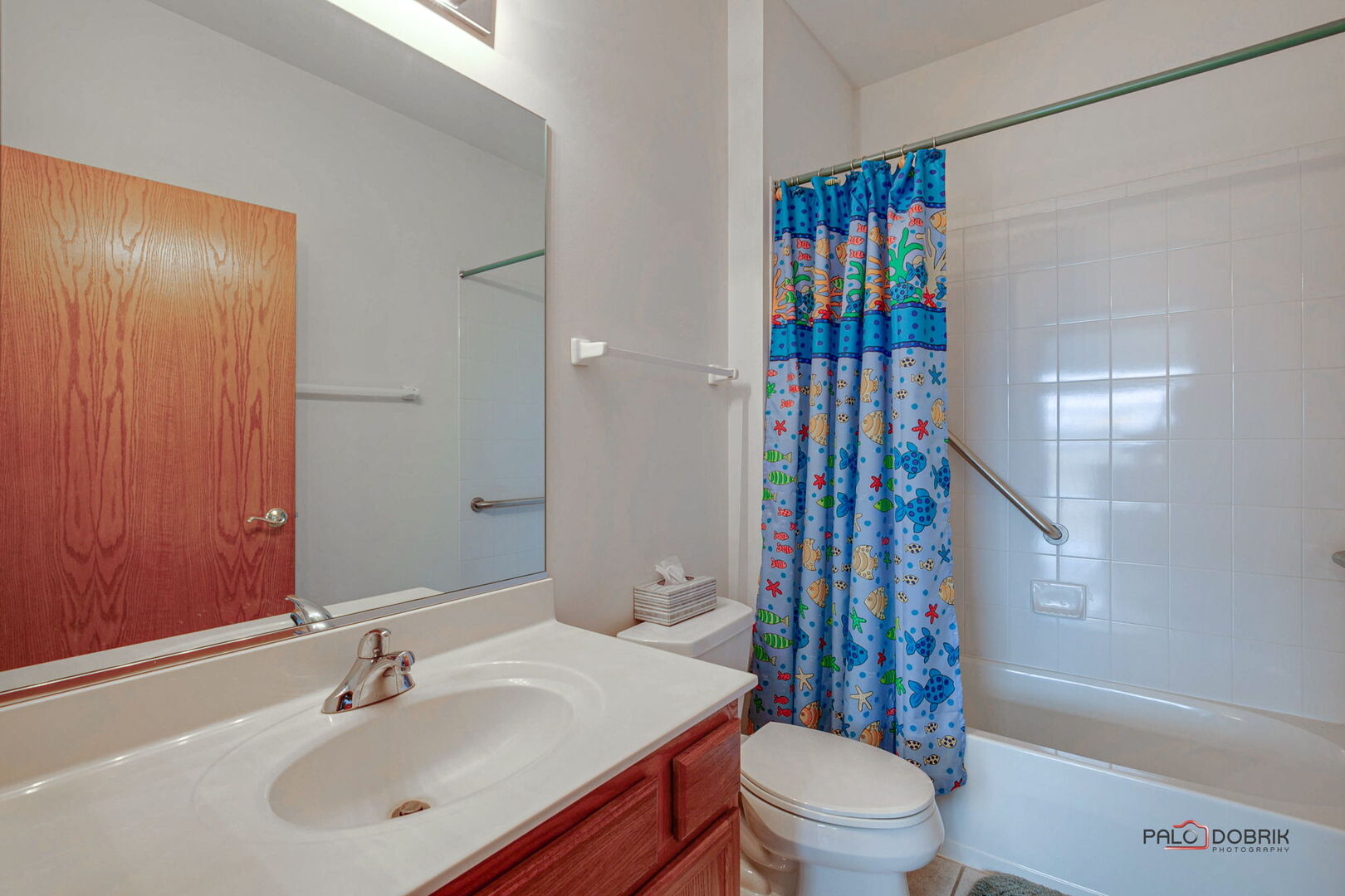 269 Enfield Lane Grayslake, IL 60030 - Photo 14 of 45 a bathroom with a sink toilet and shower