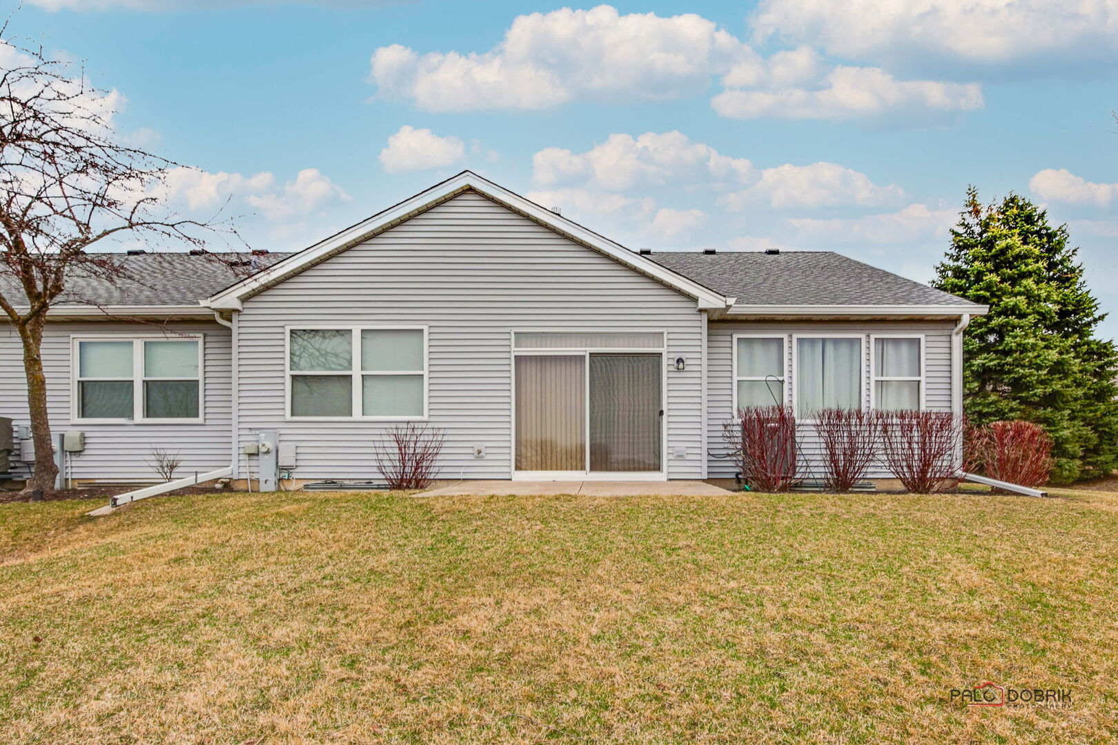 269 Enfield Lane Grayslake, IL 60030 - Photo 25 of 45 front view of a house with a big yard