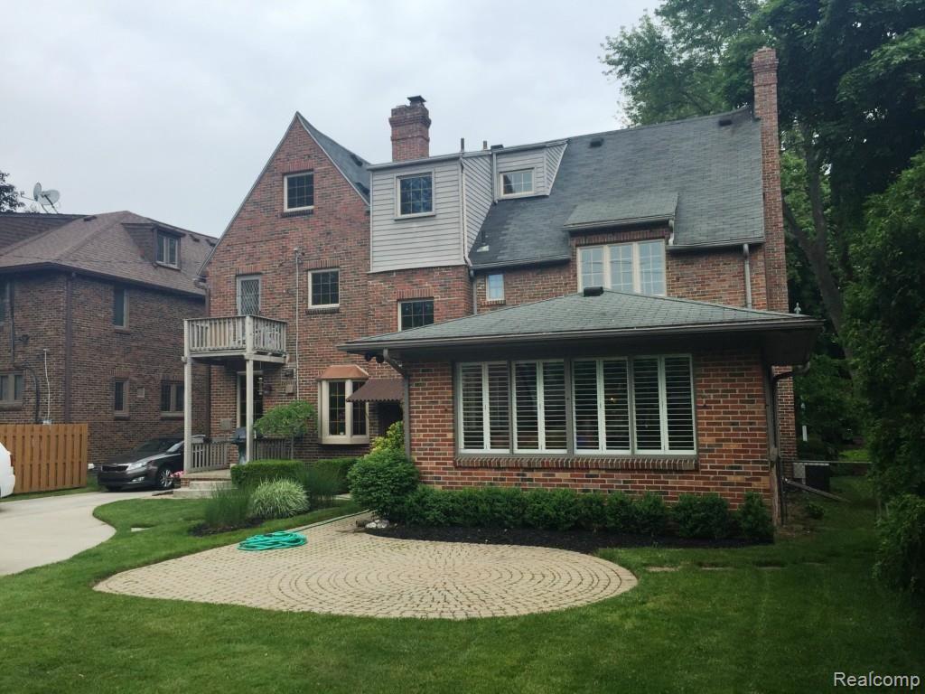 839 Bedford Road Grosse Pointe, MI 48230 - Photo 15 of 17 IMG_0595 (2).jpg