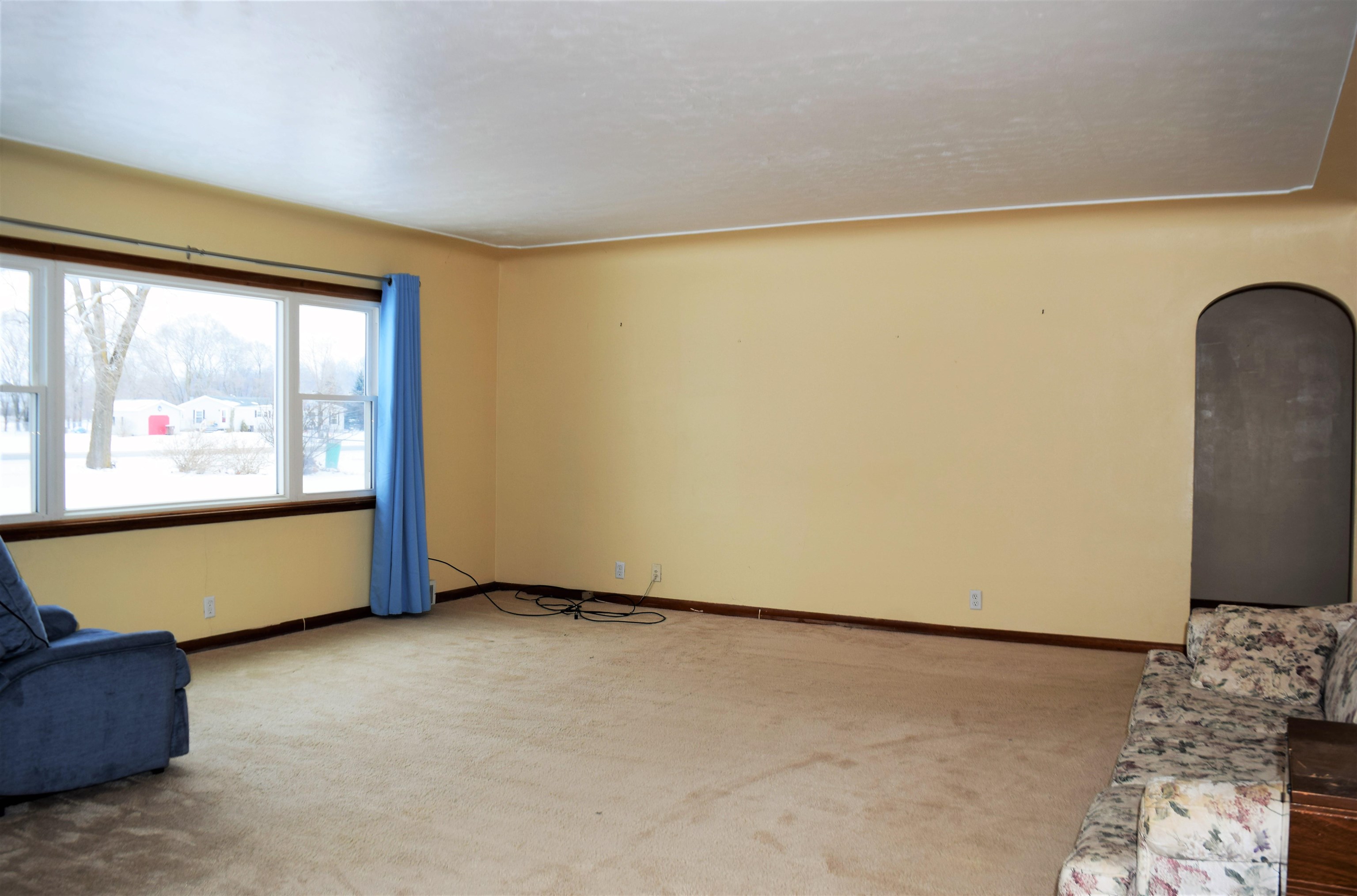10927 West Monroe Road Elwell, MI 48832 - Photo 8 of 25 1896526-7.JPG