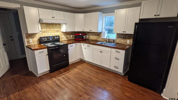 $1,200 | 2009 West Shaw Street, Tyler, TX 75701