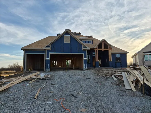 $705,000 | 4264 Lk Shr Drive, Basehor, KS 66007