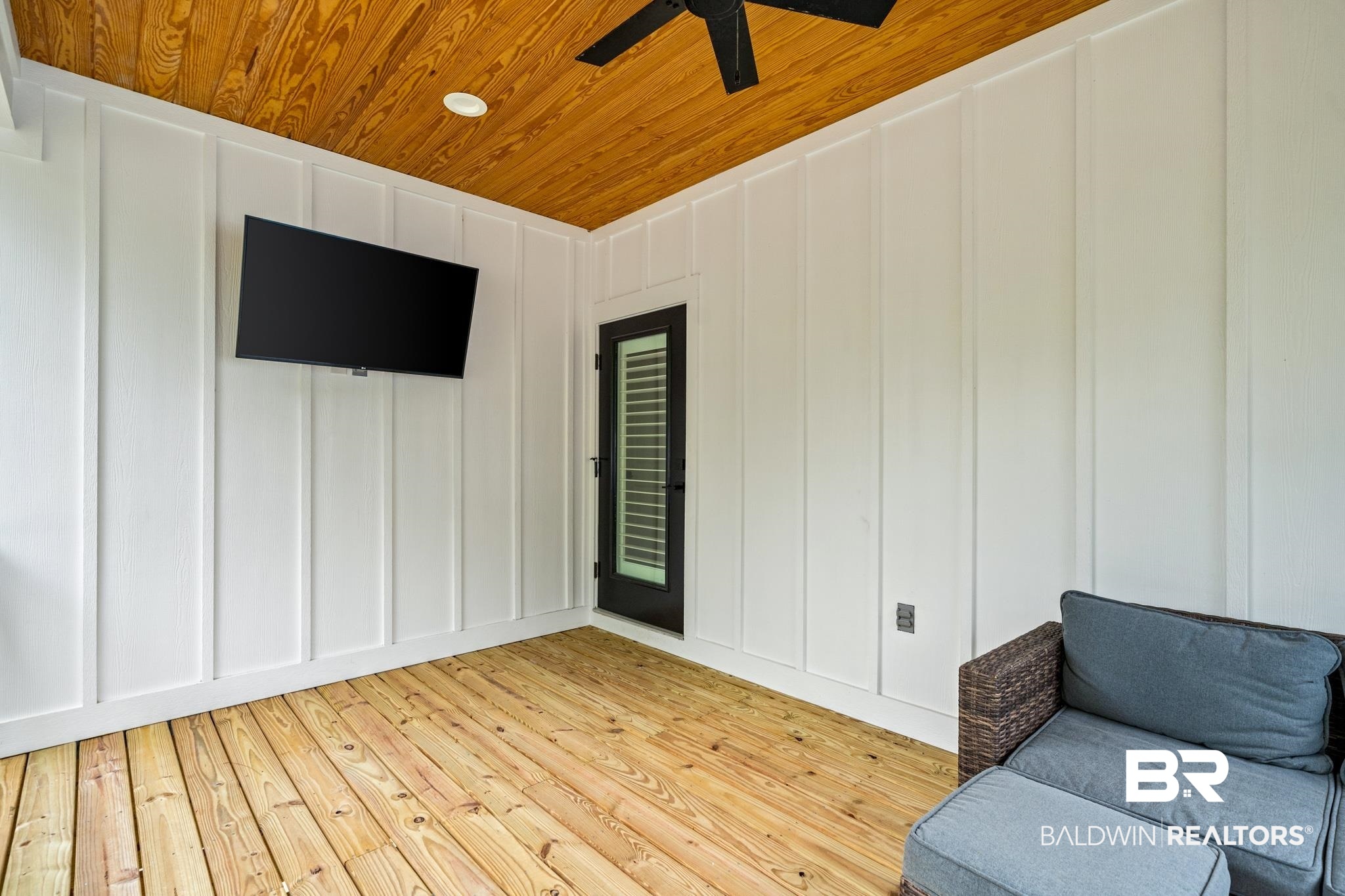 5311 Pine Road Orange Beach, AL 36561 - Photo 29 of 47 Back porch