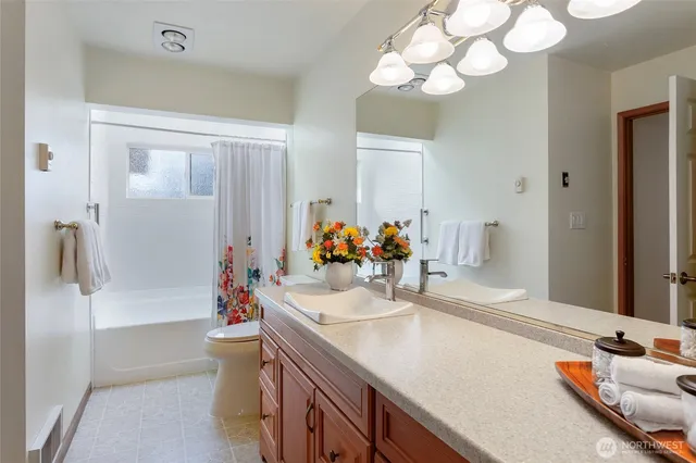 $439,950 | 21308 48th Avenue West, Unit D1, Mountlake Terrace, WA 98043