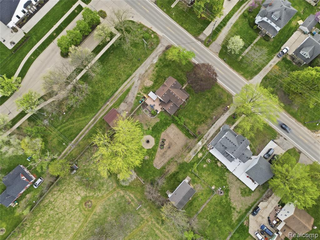 6339 Denton Road Belleville, MI 48111 - Photo 8 of 64