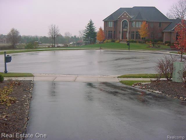 645 Langley Road Rochester, MI 48309 - Photo 18 of 24 On A cul-de-sak