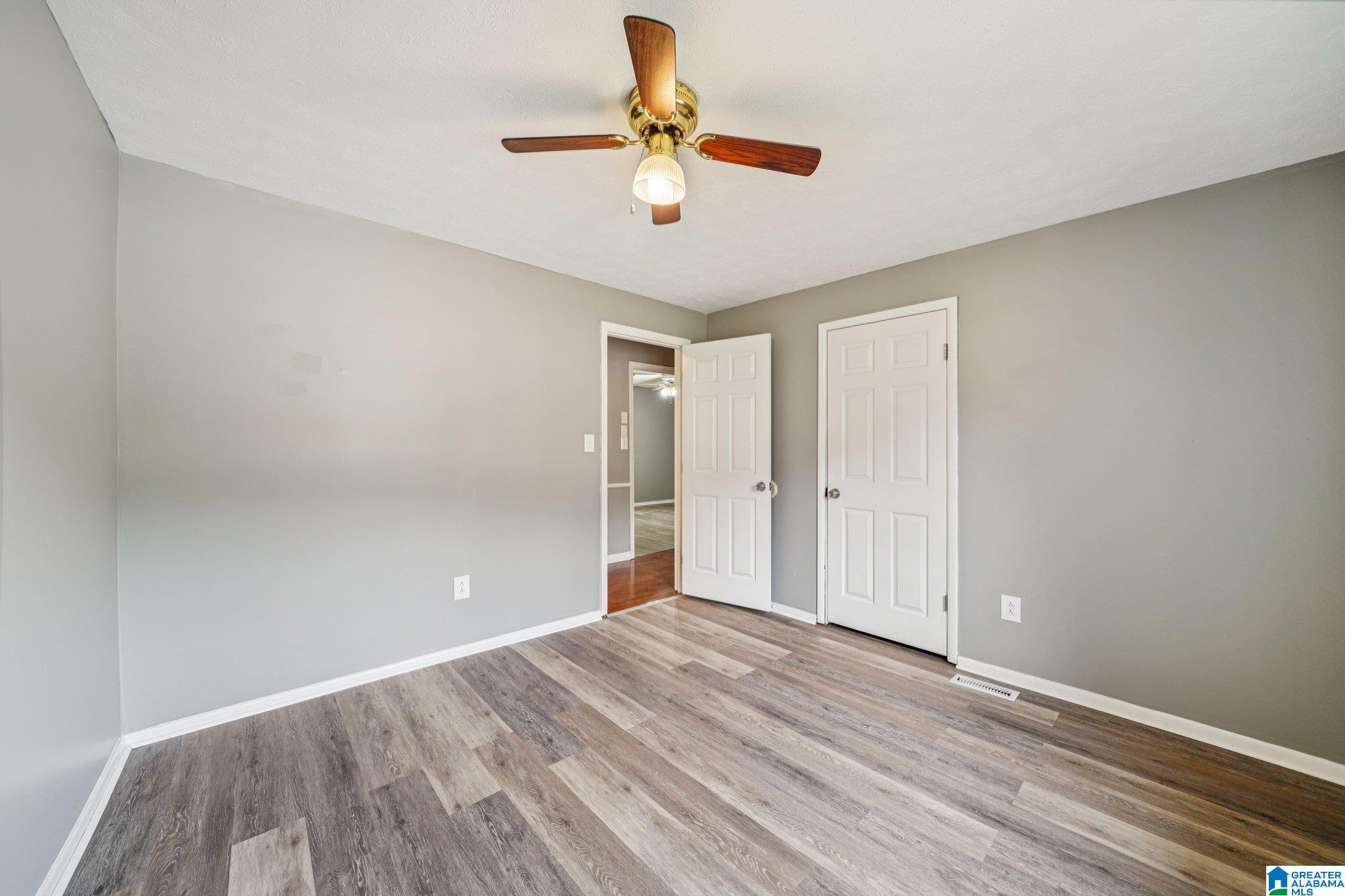 5327 Dixieland Road Birmingham, AL 35210 - Photo 15 of 37