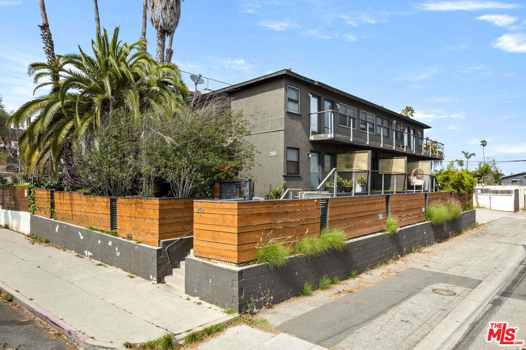 250 3rd Avenue Venice, CA 90291 - Photo 1 of 20 a view of a house with large windows